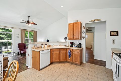 Tiny photo for 13120 Birmingham Court, Beach Park, IL 60083 (MLS # 12559335)