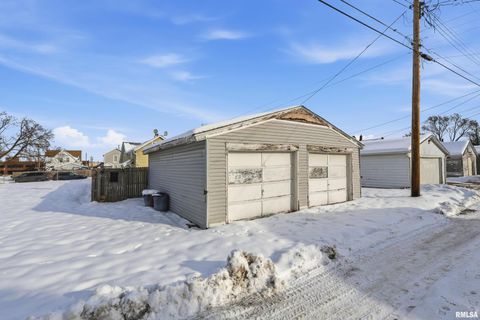 Tiny photo for 2706 5 1/2 Avenue, Rock Island, IL 61201 (MLS # QC4270034)