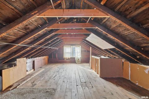 Tiny photo for 2706 5 1/2 Avenue, Rock Island, IL 61201 (MLS # QC4270034)