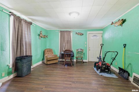 Tiny photo for 2706 5 1/2 Avenue, Rock Island, IL 61201 (MLS # QC4270034)