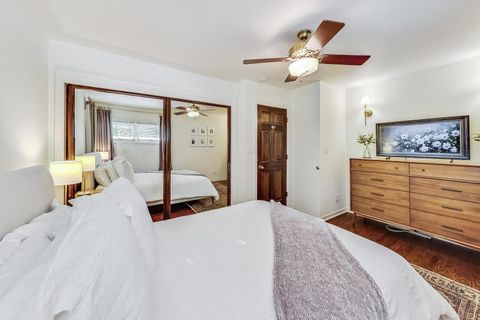 Tiny photo for 705 N County Line Road, Hinsdale, IL 60521 (MLS # 12628083)