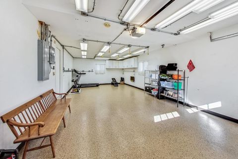 Tiny photo for 705 N County Line Road, Hinsdale, IL 60521 (MLS # 12628083)