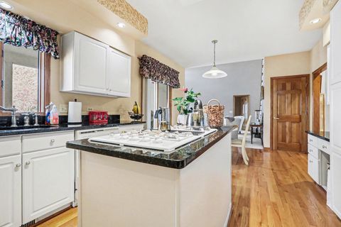 Tiny photo for 2598 Chasewood Court, Aurora, IL 60502 (MLS # 12610042)