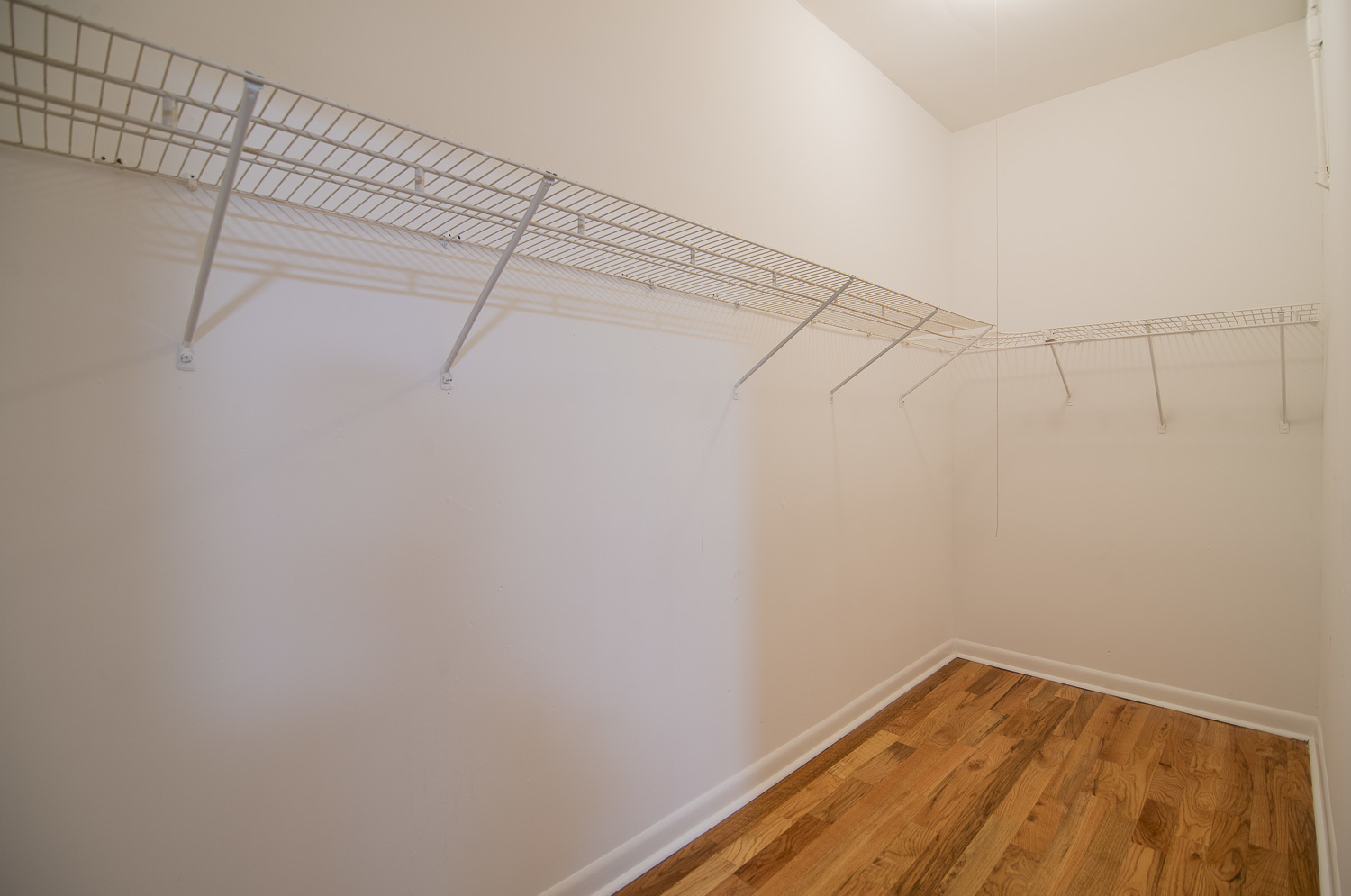 1414 W Pratt Boulevard 208