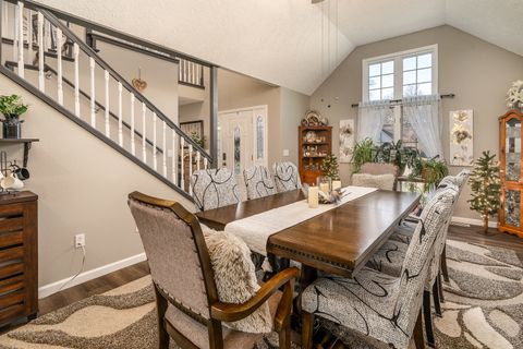 Tiny photo for 2004 Northwoods Place, Mt Vernon, IL 62864 (MLS # 12564122)