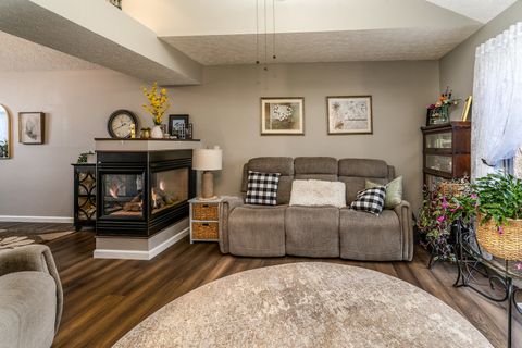 Tiny photo for 2004 Northwoods Place, Mt Vernon, IL 62864 (MLS # 12564122)