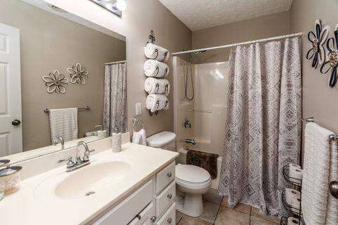 Tiny photo for 2004 Northwoods Place, Mt Vernon, IL 62864 (MLS # 12564122)