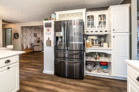 Tiny photo for 2004 Northwoods Place, Mt Vernon, IL 62864 (MLS # 12564122)