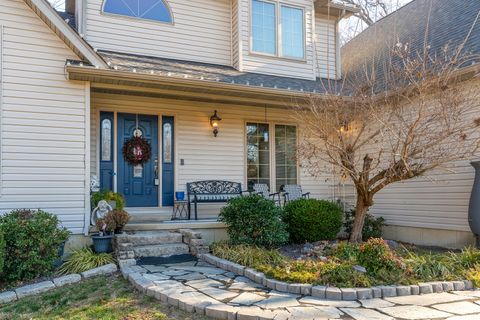 Tiny photo for 2004 Northwoods Place, Mt Vernon, IL 62864 (MLS # 12564122)