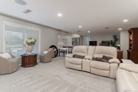 Tiny photo for 3 Pebblebrook Court, Bloomington, IL 61705 (MLS # 12494400)