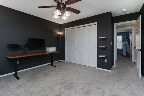 Tiny photo for 3 Pebblebrook Court, Bloomington, IL 61705 (MLS # 12494400)