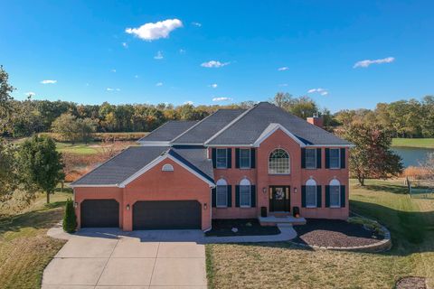 Tiny photo for 3 Pebblebrook Court, Bloomington, IL 61705 (MLS # 12494400)