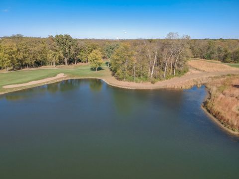 Tiny photo for 3 Pebblebrook Court, Bloomington, IL 61705 (MLS # 12494400)