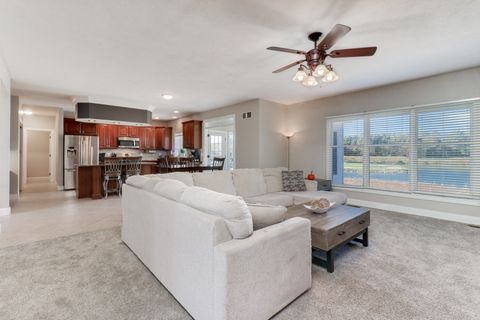 Tiny photo for 3 Pebblebrook Court, Bloomington, IL 61705 (MLS # 12494400)