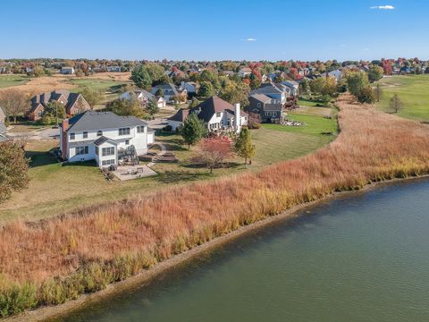 Tiny photo for 3 Pebblebrook Court, Bloomington, IL 61705 (MLS # 12494400)