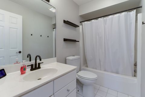 Tiny photo for 3 Pebblebrook Court, Bloomington, IL 61705 (MLS # 12494400)