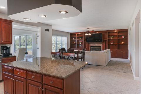 Tiny photo for 3 Pebblebrook Court, Bloomington, IL 61705 (MLS # 12494400)