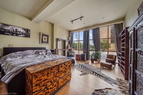 Tiny photo for 765 E 41st Street #1A, Chicago, IL 60653 (MLS # 12402324)