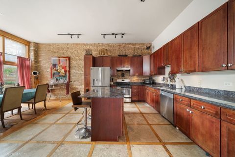 Tiny photo for 765 E 41st Street #1A, Chicago, IL 60653 (MLS # 12402324)