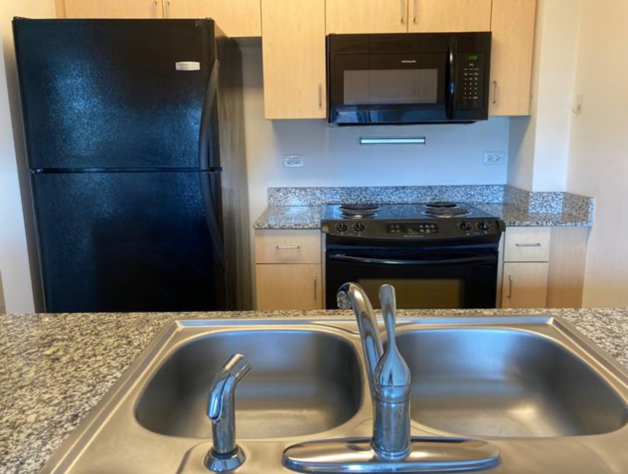1740 Oak Avenue 307