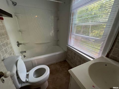 Tiny photo for 404 W ELM Street, Carbondale, IL 62901 (MLS # 12584044)