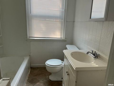 Tiny photo for 404 W ELM Street, Carbondale, IL 62901 (MLS # 12584044)