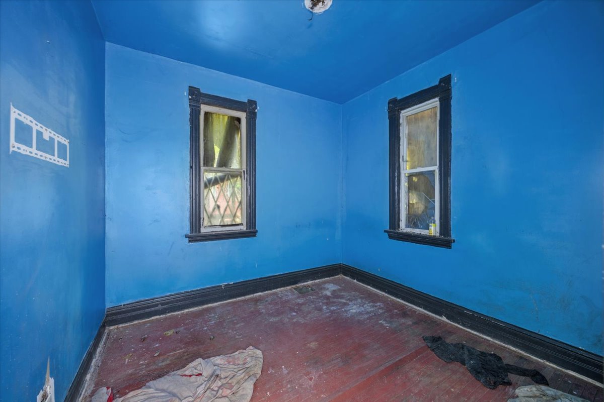 7859 S Eggleston Avenue