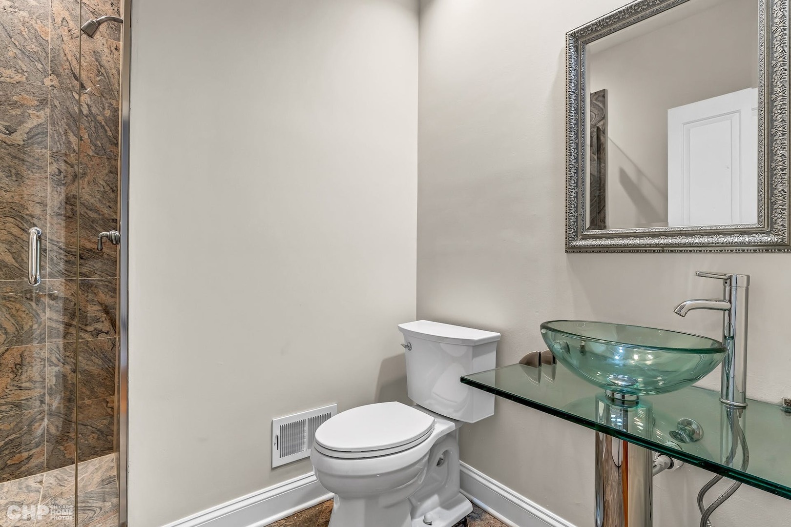 2617 W EVERGREEN Avenue 1E