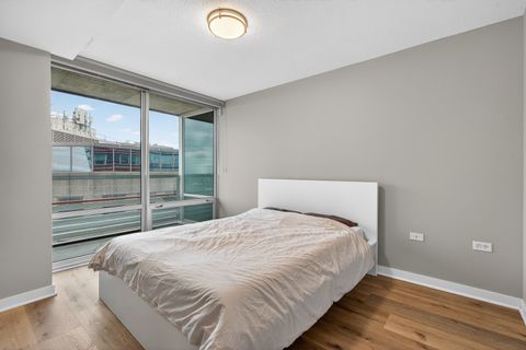 Tiny photo for 800 Elgin Road #1215, Evanston, IL 60201 (MLS # 12573953)