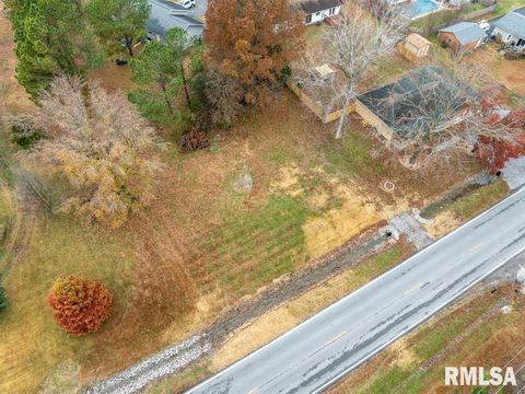 Tiny photo for 910 FAIRLANE Drive, Marion, IL 62959 (MLS # QC4268748)