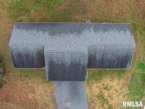 Tiny photo for 910 FAIRLANE Drive, Marion, IL 62959 (MLS # QC4268748)