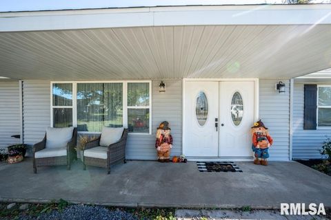 Tiny photo for 910 FAIRLANE Drive, Marion, IL 62959 (MLS # QC4268748)