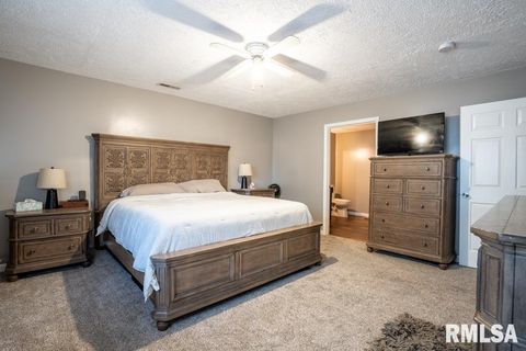 Tiny photo for 910 FAIRLANE Drive, Marion, IL 62959 (MLS # QC4268748)