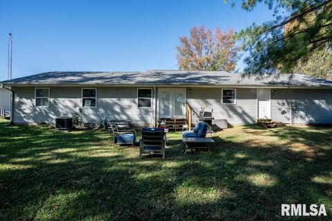 Tiny photo for 910 FAIRLANE Drive, Marion, IL 62959 (MLS # QC4268748)