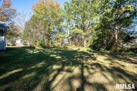 Tiny photo for 910 FAIRLANE Drive, Marion, IL 62959 (MLS # QC4268748)