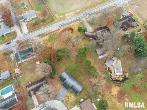 Tiny photo for 910 FAIRLANE Drive, Marion, IL 62959 (MLS # QC4268748)