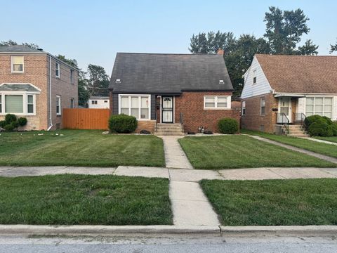 Photo of 1567 Kenilworth Drive, Calumet City, IL 60409 (MLS # 12521417)