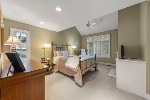 Tiny photo for 646 Highview Avenue, Glen Ellyn, IL 60137 (MLS # 12599612)