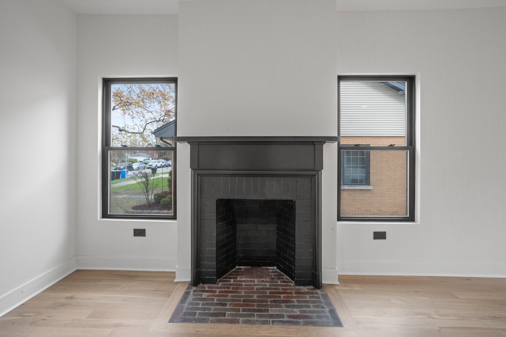 2305 W 111th Place