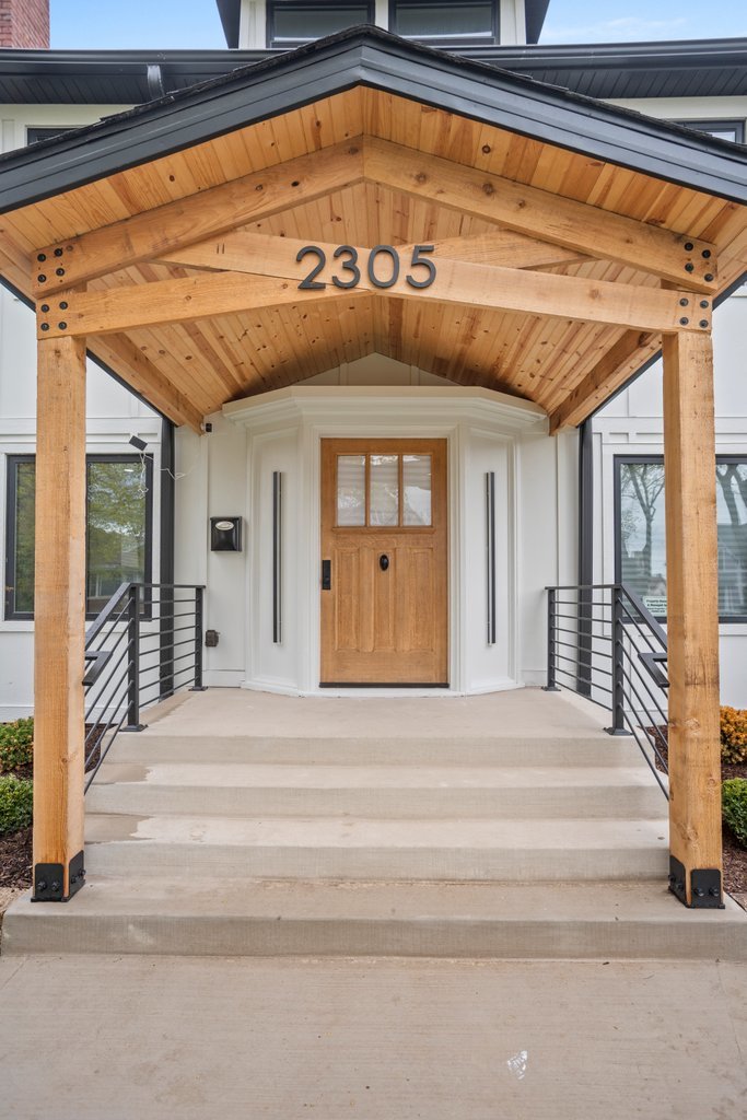 2305 W 111th Place