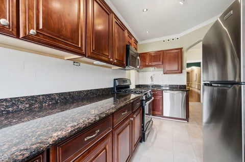 Tiny photo for 6121 N Hoyne Avenue #3S, Chicago, IL 60659 (MLS # 12745195)