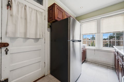 Tiny photo for 6121 N Hoyne Avenue #3S, Chicago, IL 60659 (MLS # 12745195)