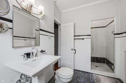 Tiny photo for 6121 N Hoyne Avenue #3S, Chicago, IL 60659 (MLS # 12745195)