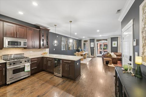 Tiny photo for Chicago, IL 60657 (MLS # 12589430)