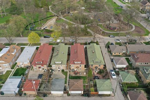 Tiny photo for 3032 Wisconsin Avenue, Berwyn, IL 60402 (MLS # 12620210)