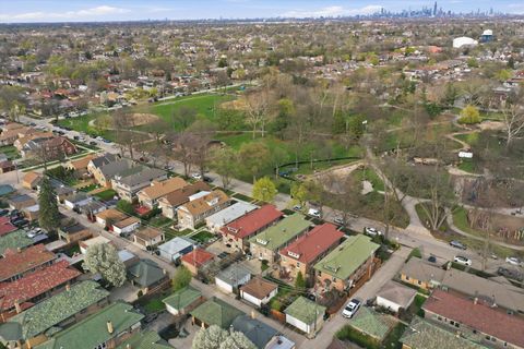 Tiny photo for 3032 Wisconsin Avenue, Berwyn, IL 60402 (MLS # 12620210)