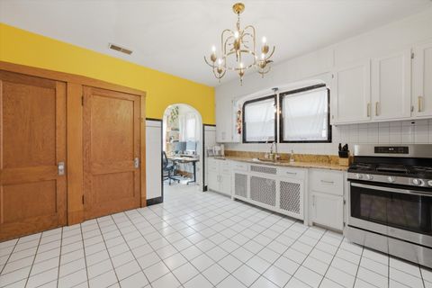 Tiny photo for 3032 Wisconsin Avenue, Berwyn, IL 60402 (MLS # 12620210)