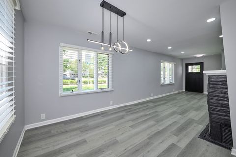 Tiny photo for 257 N Grace Street, Lombard, IL 60148 (MLS # 12407693)