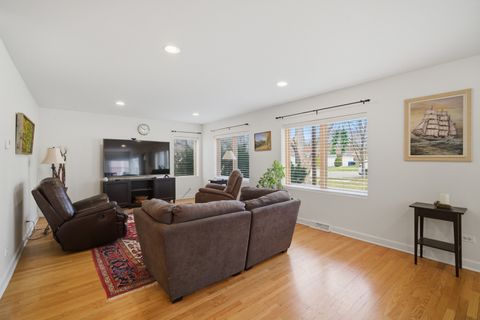 Tiny photo for 1917 KIEST Avenue, Northbrook, IL 60062 (MLS # 12607360)