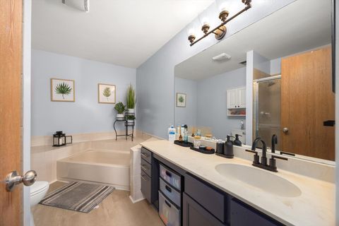 Tiny photo for 1968 Quaker Hollow Lane, Streamwood, IL 60107 (MLS # 12496877)